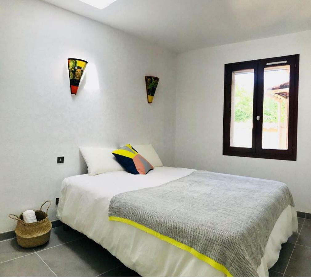 Villa In Provence With Private Pool リル・シュル・ラ・ソルギュ エクステリア 写真