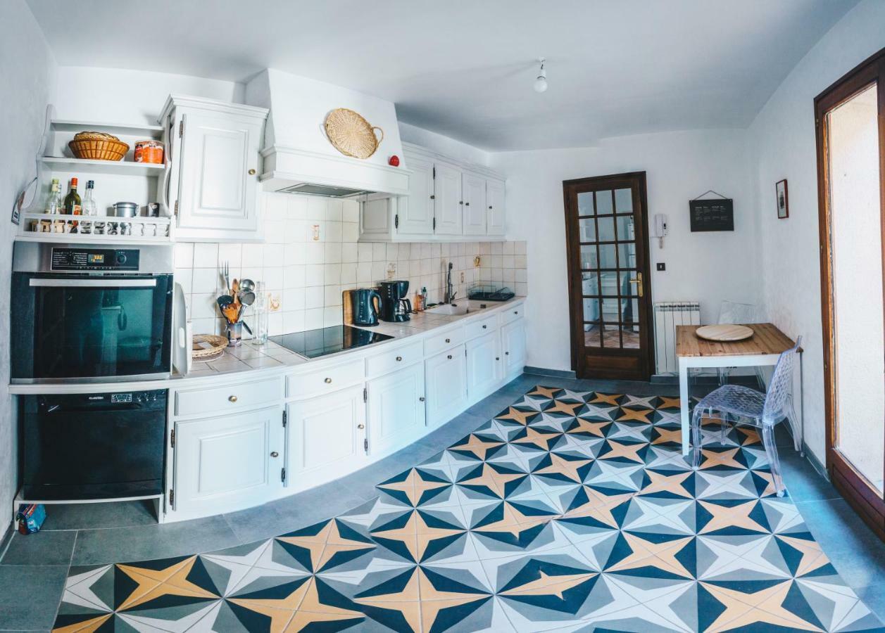 Villa In Provence With Private Pool リル・シュル・ラ・ソルギュ エクステリア 写真