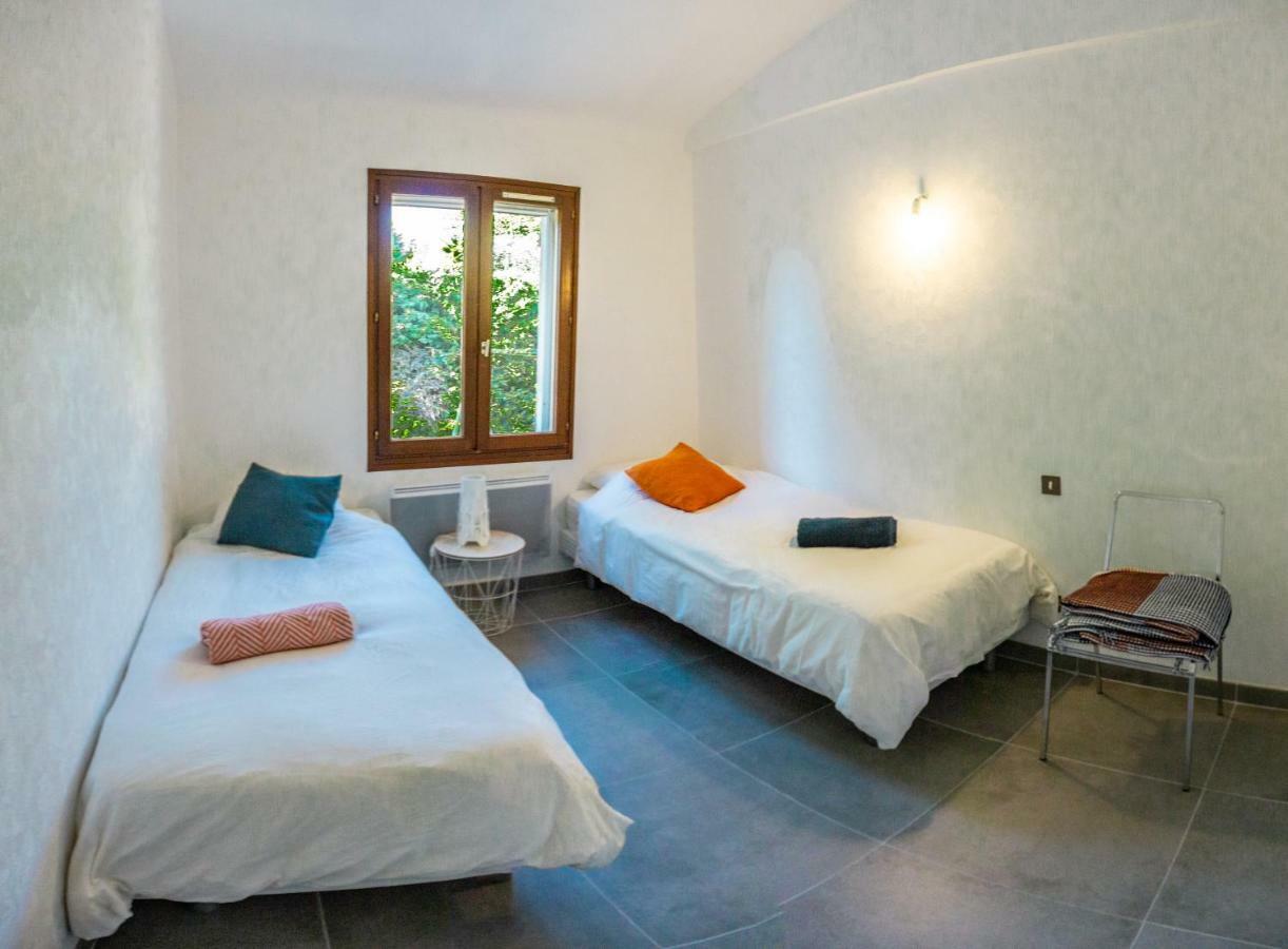 Villa In Provence With Private Pool リル・シュル・ラ・ソルギュ エクステリア 写真